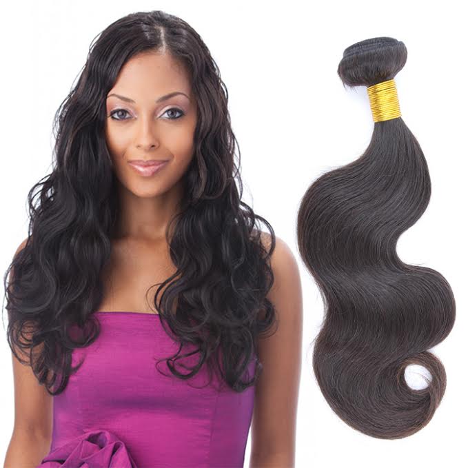 Braziliaanse golvende haar-weave